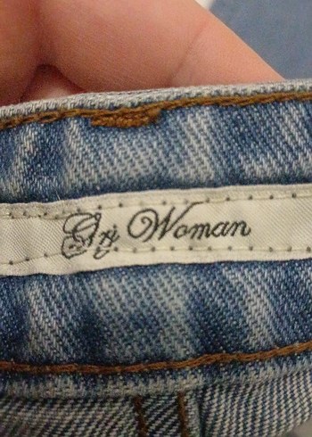 Gevşek Kesim Mavi Yırtık Kadın Kot Pantolon - Görsel 3