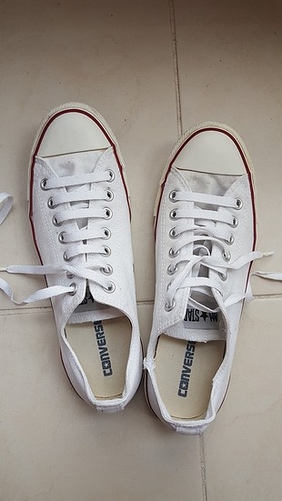 Beyaz converse