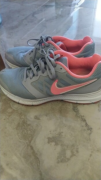 41 Beden Nike kadin spor ayakkabı