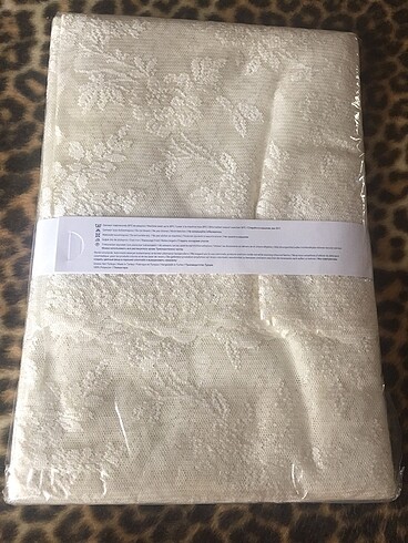  Beden ten rengi Renk ENGLİSH HOME Dantel Masa Örtüsü