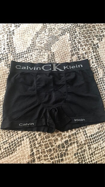 CALVİN KLEİN Made?in İTALY