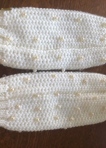 İnci İşlemeli Krem Örgü Bileklik - Görsel 3