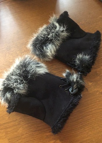 Kürk Detaylı Siyah Gotik Eldiven - Görsel 8