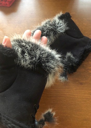 Kürk Detaylı Siyah Gotik Eldiven - Görsel 2