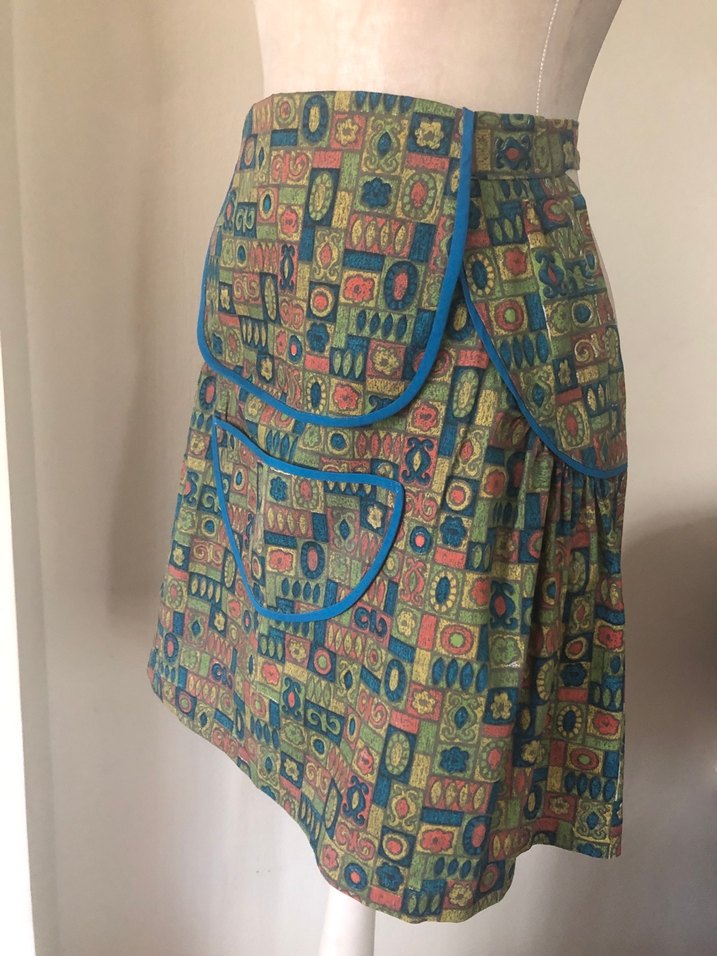 Desenli Çok Renkli Mutfak Önlüğü - Görsel 2