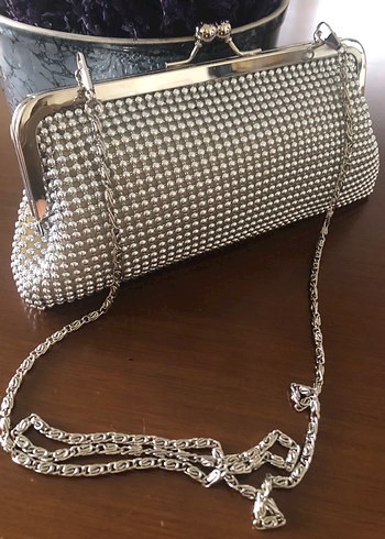 Zincir Detaylı Gri Kadın Portföy Çanta - Görsel 4