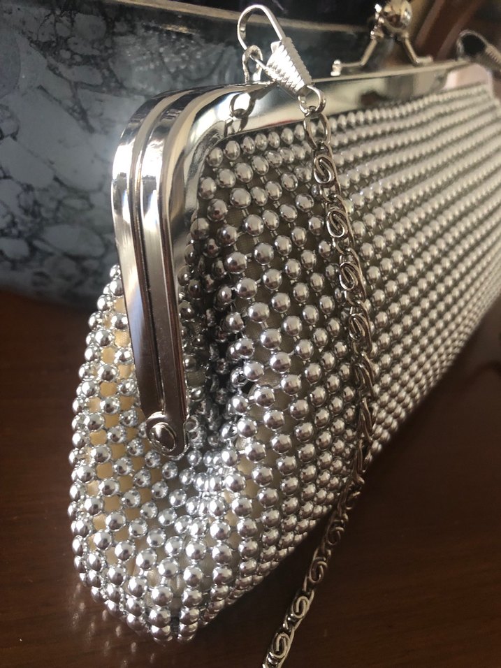 Zincir Detaylı Gri Kadın Portföy Çanta - Görsel 2