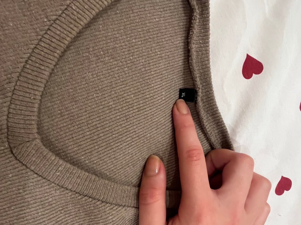 Bej V Yaka Kadın Triko - Görsel 3