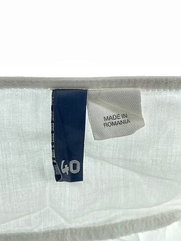 40 Beden beyaz Renk H&M Bluz %70 İndirimli.