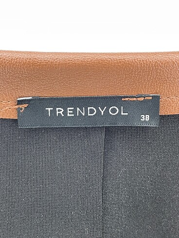 38 Beden kahverengi Renk Trendyol & Milla Trenchcoat %70 İndirimli.