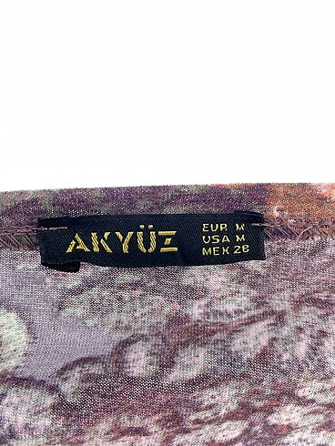 m Beden çeşitli Renk PreLoved T-shirt %70 İndirimli.