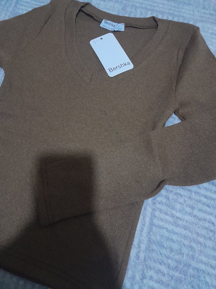 v yaka bluz - Görsel 2