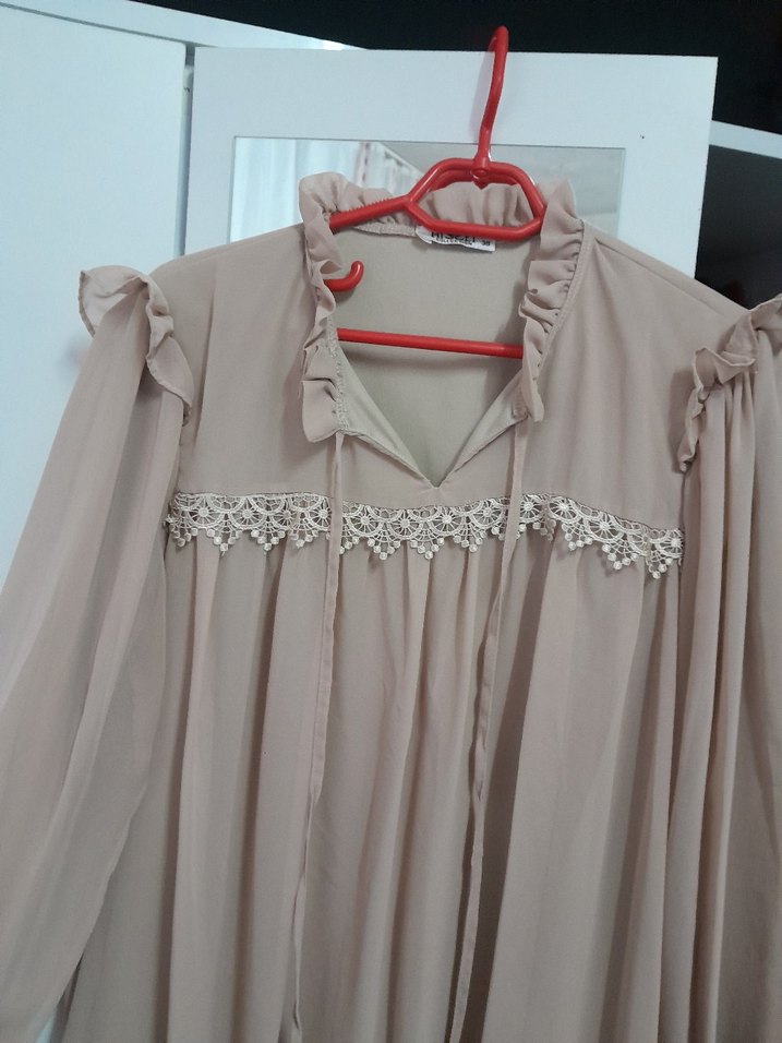 Bej Fırfırlı Uzun Kollu  Bluz - Görsel 2