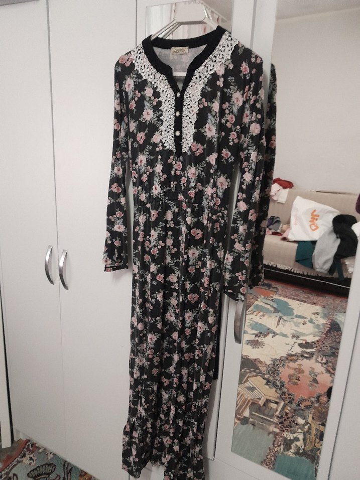 Dantel Detaylı Siyah elbise - Görsel 2