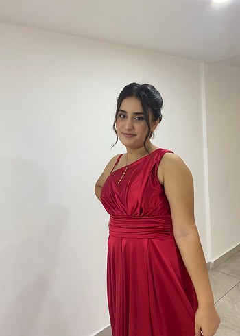 40 Beden Kırmızı Drapeli Uzun Abiye Elbise