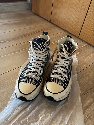 39 Beden siyah Renk Converse