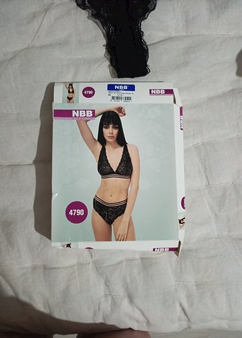 Siyah Baskılı İç Çamaşırı - Görsel 3