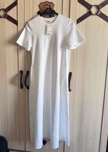 Uniqlo Beyaz Uzun Kısa Kollu Pamuklu Elbise