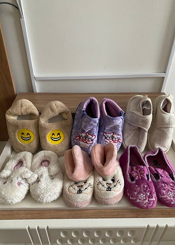 Kız çocuk 1.5 yas ve 4-5 yas arası ev ayakkabısı. Panduf - Görsel 2