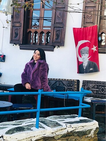 BERSHKA kürk