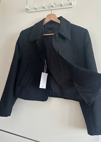 Mango, siyah crop ceket - Görsel 10