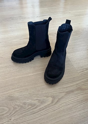 Siyah Süet Kalın Topuklu Bot - Görsel 8