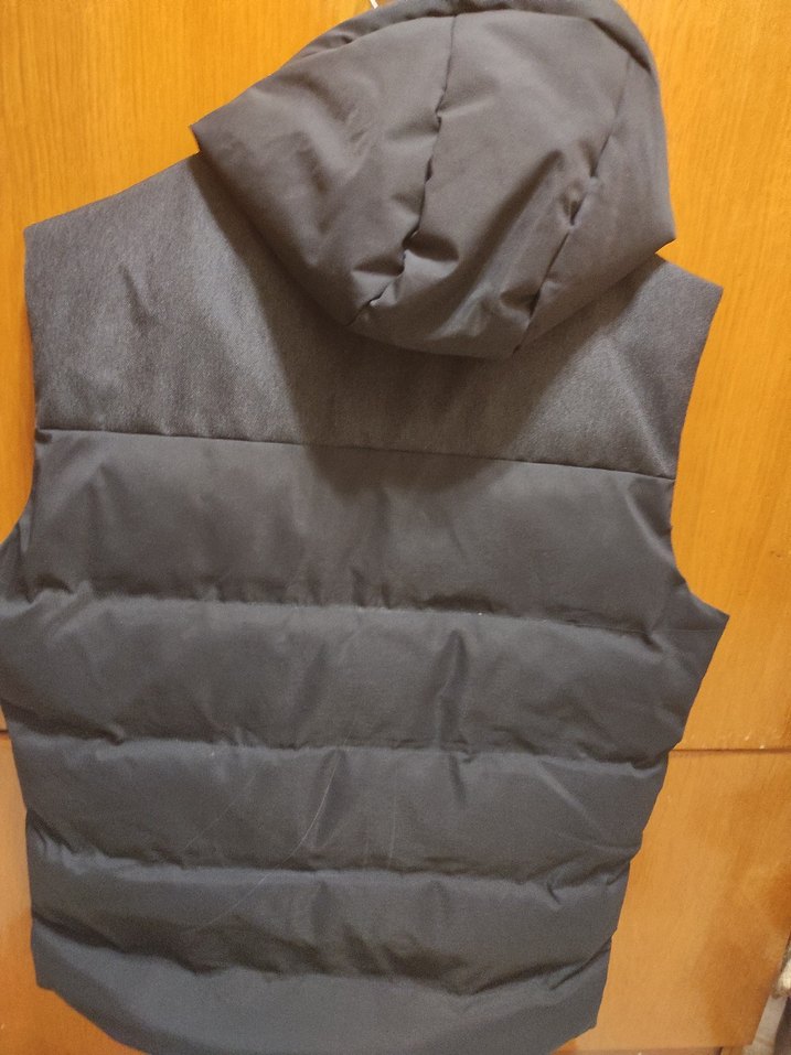 Siyah Kapüşonlu Fermuarlı Erkek Yelek - Görsel 4