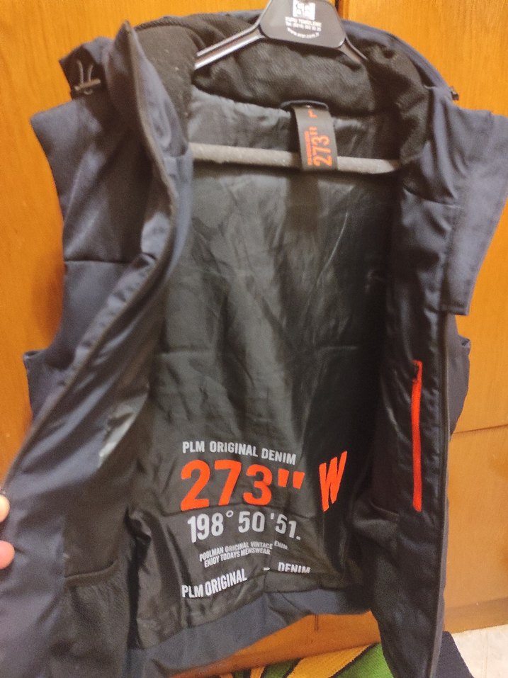 Siyah Kapüşonlu Fermuarlı Erkek Yelek - Görsel 3