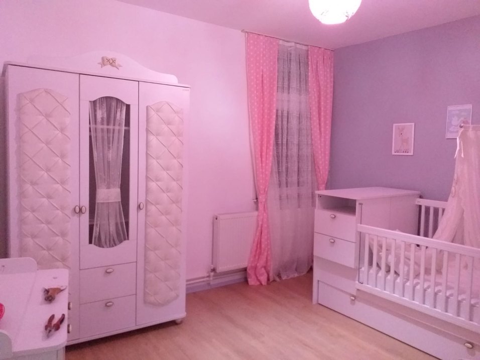 Marka Alfemo 
Cocuk odasi takimi 
4 parca 
Gardrop şifonyer - Görsel 2