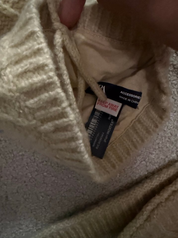 Nakışlı Beyaz Örgü Bere ve Boyunluk Seti - Görsel 2