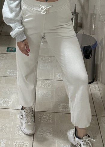 BERSHKA beyaz eşofman - Görsel 2