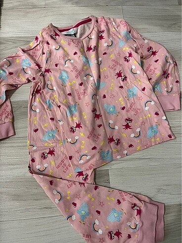 Pijama Takımı