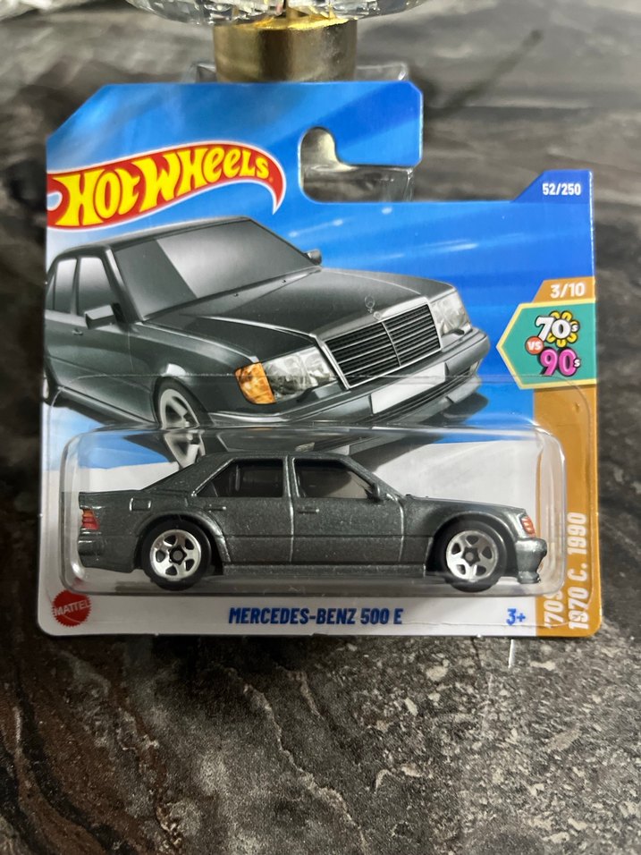 Hot Wheels Gri Mercedes-Benz 500 E Oyuncak Araba - Görsel 2