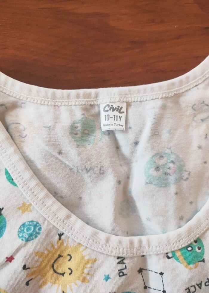 Cıvıl erkek çocuk atlet - Görsel 3