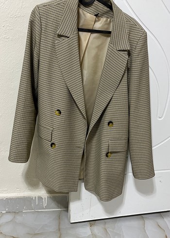 Düğmeli Bej Kareli Midi Blazer