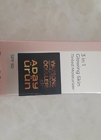 Note NOTE 3 in 1 Glowing Skin Tinted Moisturizer Spf 50