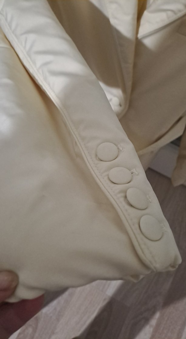 Bej kemerli, kalın  ceket, mont. - Görsel 4