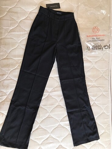 xs Beden siyah Renk Trendyolmilla kumaş pantolon