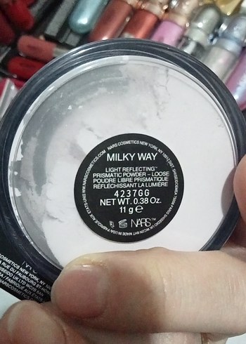 NARS Işıltılı Prizmatik Pudra Siyah - Görsel 3