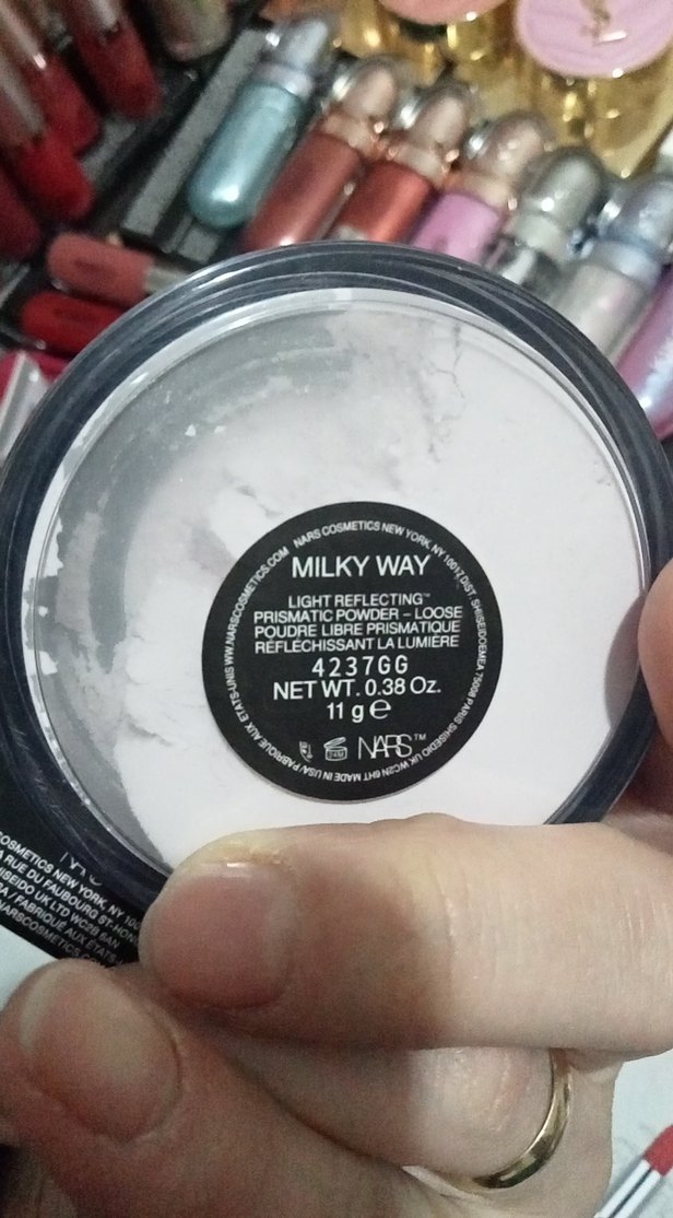 NARS Işıltılı Prizmatik Pudra Siyah - Görsel 3