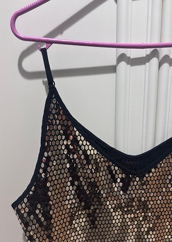 Parlak Kahverengi Pullu Mini Askılı Üst - Görsel 2