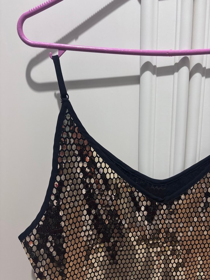 Parlak Kahverengi Pullu Mini Askılı Üst - Görsel 2