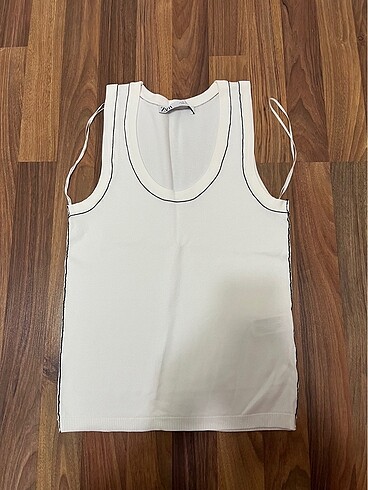 Zara Zara triko atlet