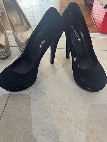 Siyah topuklu - Görsel 2