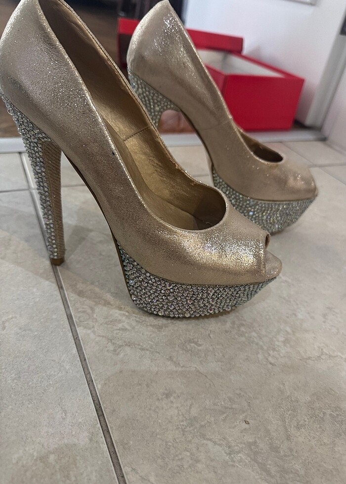 Taşlı ayakkabı - Görsel 2