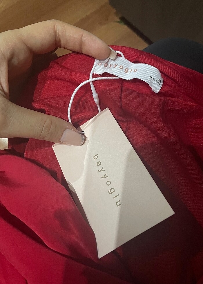 Beyyoğlu etiketli elbise s bedene olur - Görsel 4