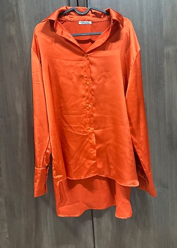 Turuncu Parlak Düğmeli Uzun Kollu Gömlek - Görsel 4