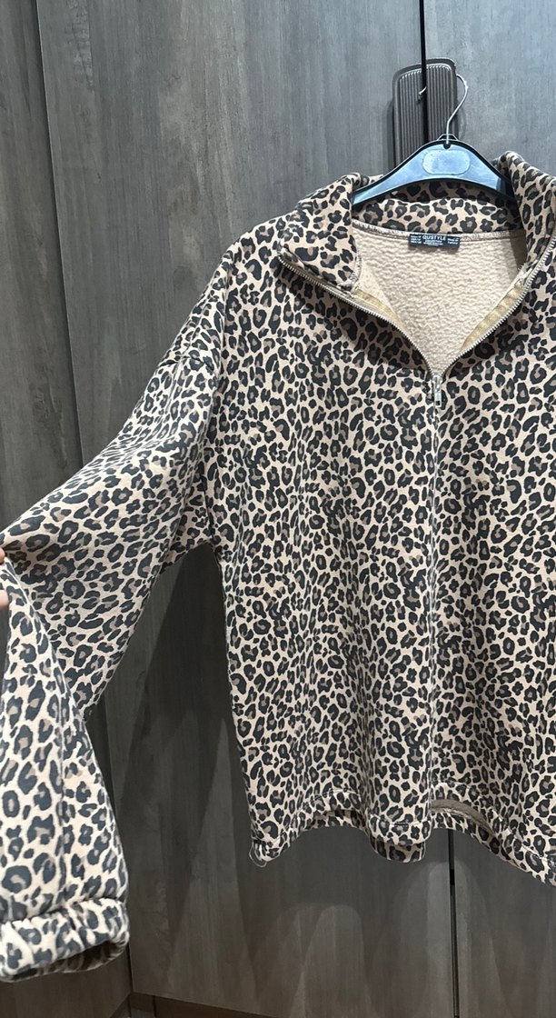 Leopar Desenli Yumuşak Kadın Ceket - Görsel 2