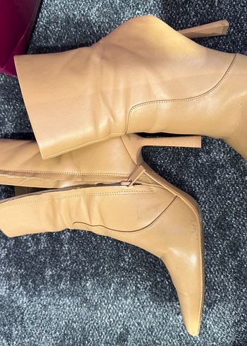 Bershka Bej Deri Stiletto Topuklu Kadın Bot - Görsel 7