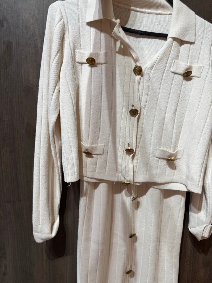 Düğmeli Beyaz Midi Triko Etekli takım - Görsel 4